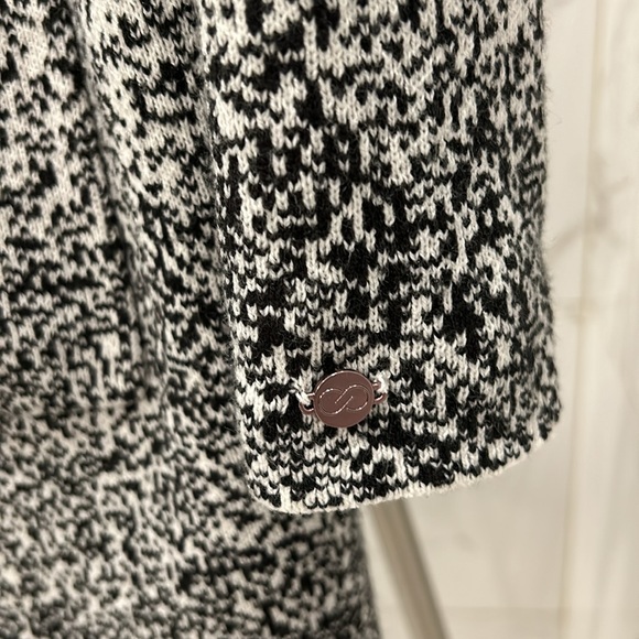 Ladies Cardigan, Calia by Carrie Underwood - Picture 3 of 4